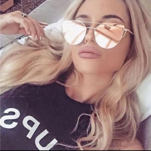 Rose Gold Mirrored Sunglasses main image 4
